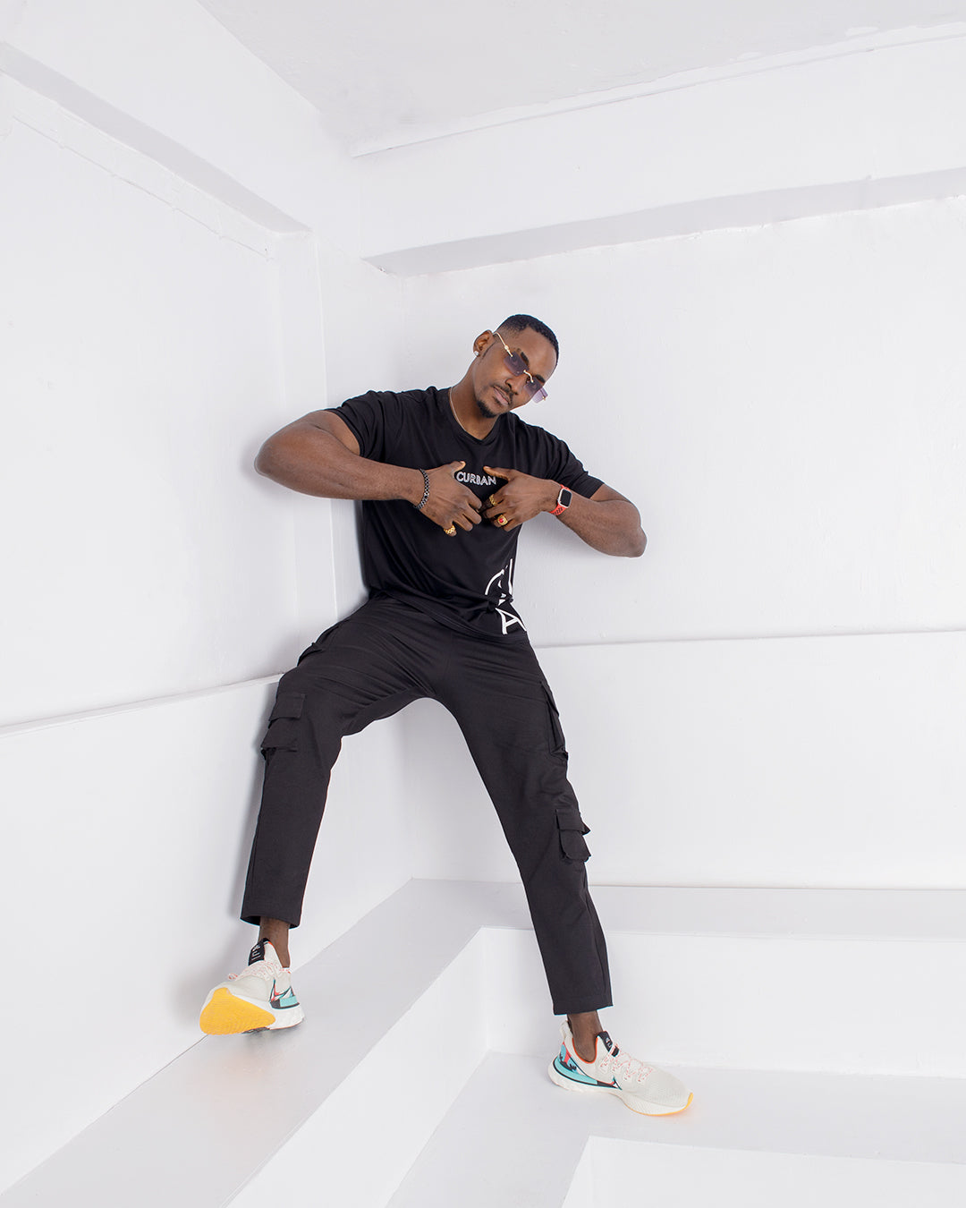 T-shirt surdimensionné pour homme avec slogan latéral CURBAN | Noir