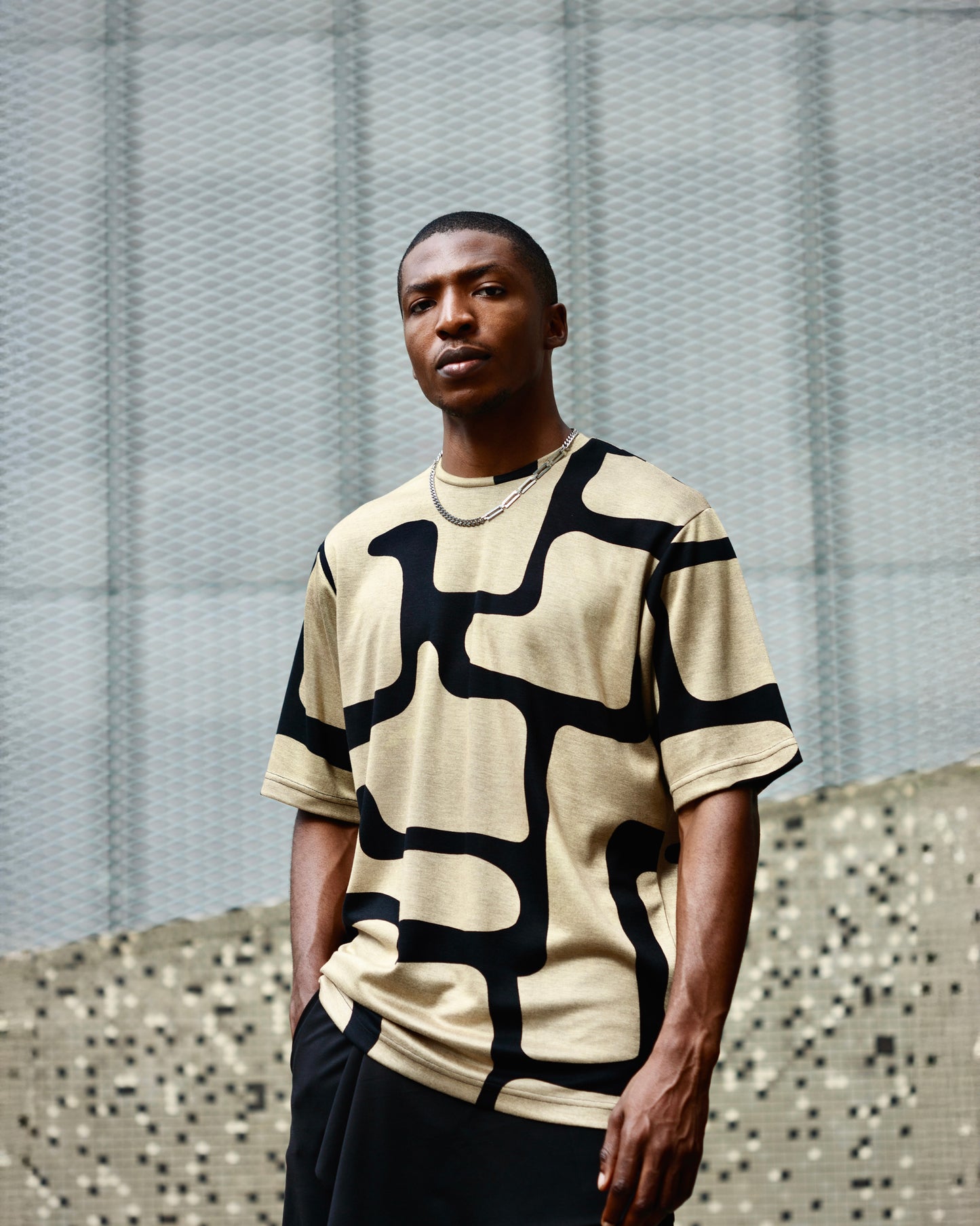 CURBAN gold pith Oversized Men's T-Shirt