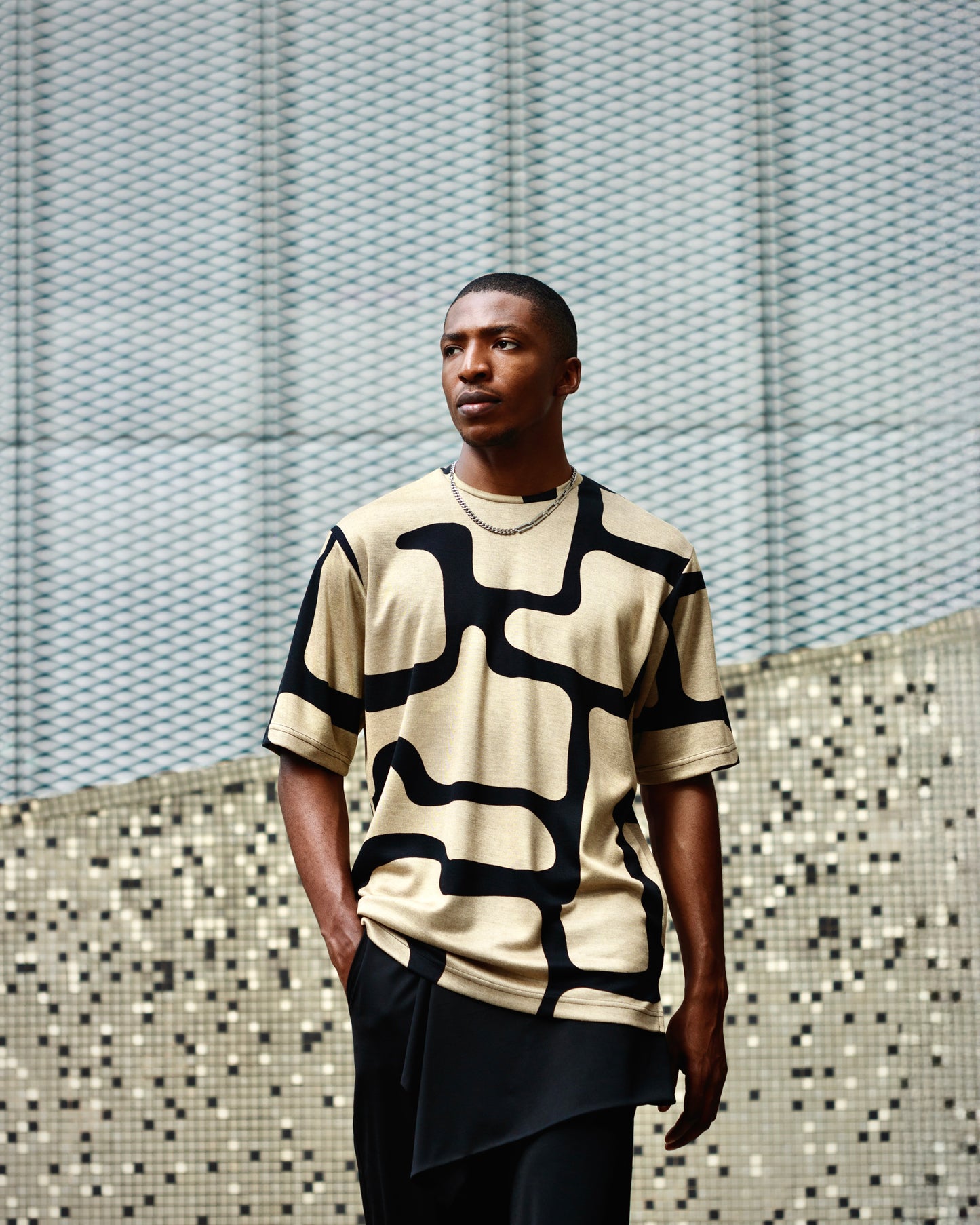 CURBAN gold pith Oversized Men's T-Shirt